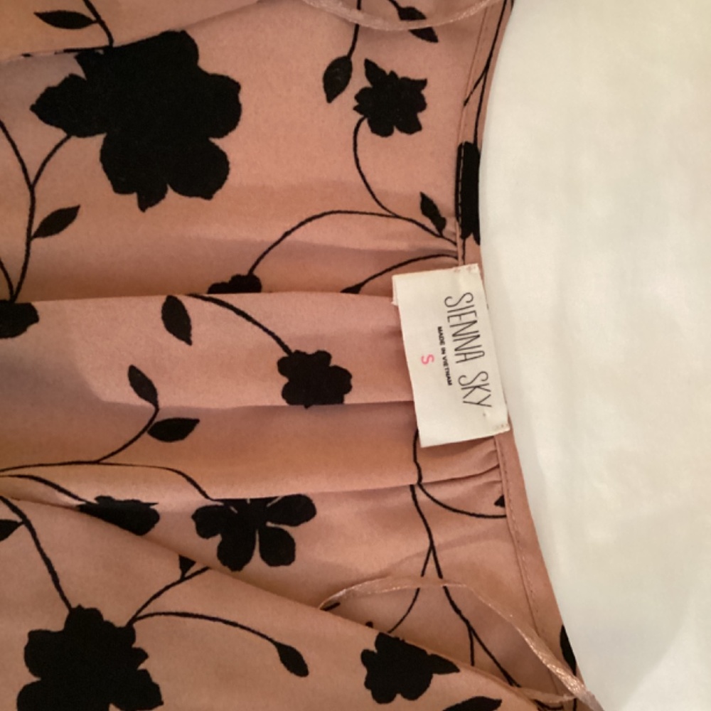 Sienna Sky polyester blouse size S - Picture 3 of 5